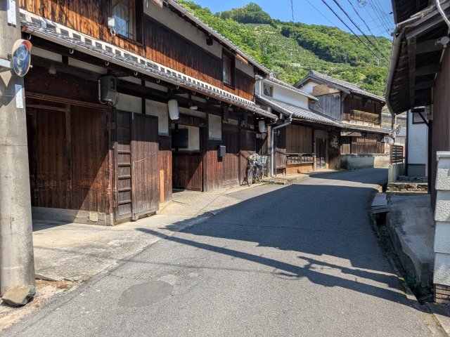 神社は熊野古道沿いにあった