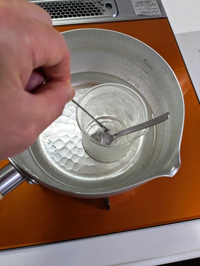 ワセリンの湯煎